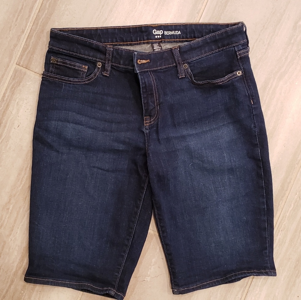 Gap Bermuda Jean Shorts Size 8